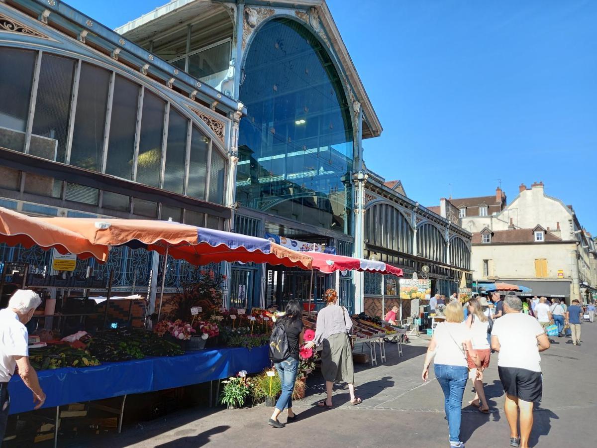 La Cascade Et Des Halles Dijon Exterior photo